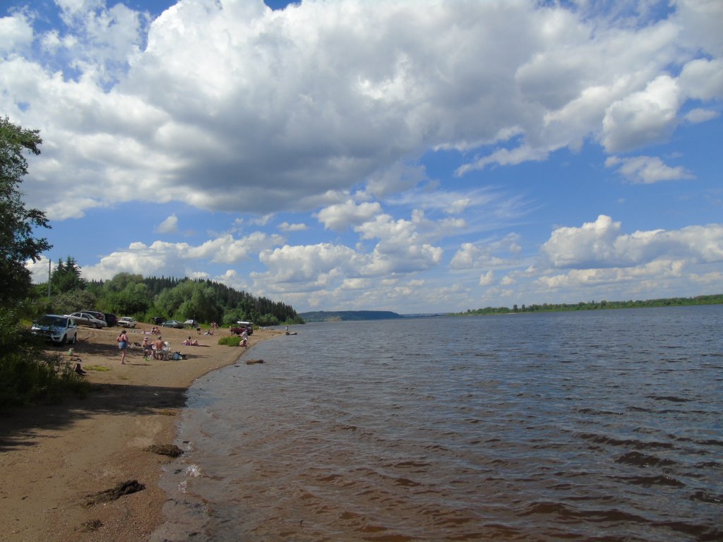Пляж на реке Кама рядом с Чайкой